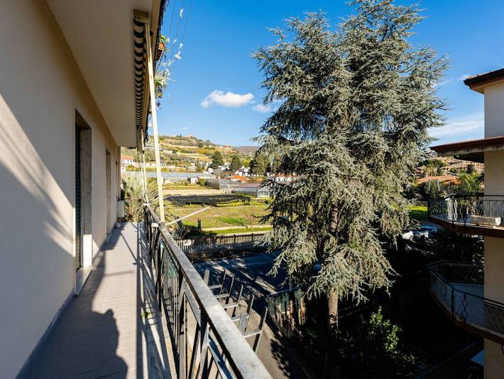 Appartamento per 6 persone, con balcone a Riva Ligure