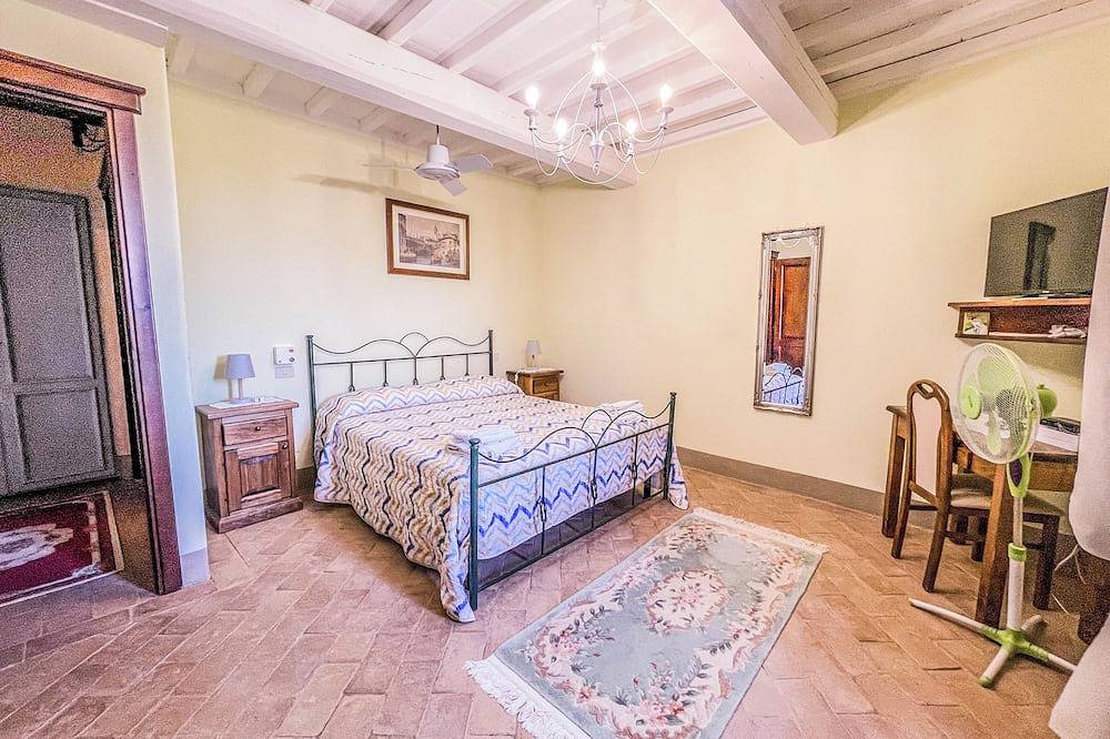 House with private pool & air conditioning at 500 meter from village. Great view in Montecchio, Provinsen Terni