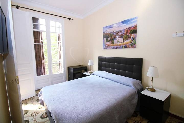 Chambre d’hôte pour 2 personnes, avec balcon à Barcelone