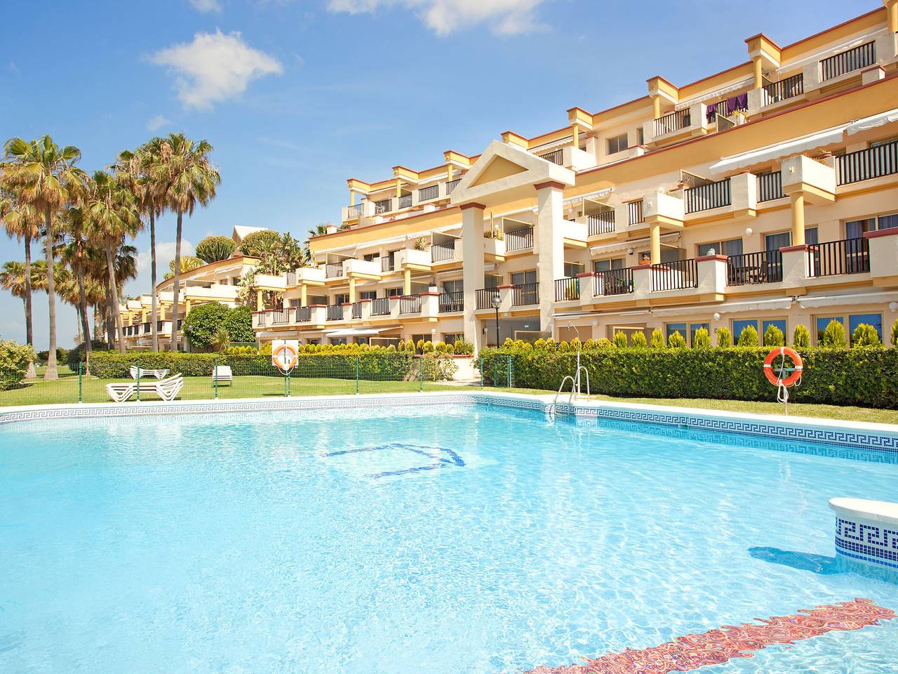 Entire studio, Beachfront Studio in Elviria with Wi-Fi, Air Conditioning and Pool in Marbella East, Marbella