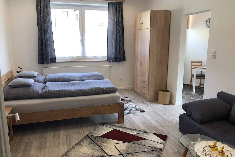 Ganze Wohnung, Ferienwohnung/App. für 3 Gäste mit 40m² in Kirchenlamitz in Kirchenlamitz, Landkreis Wunsiedel im Fichtelgebirge