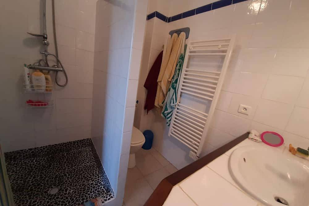 Dans Résidence Arborée, 100m des Plages , Villa Mitoyenne vue mer in Sagone, Vico