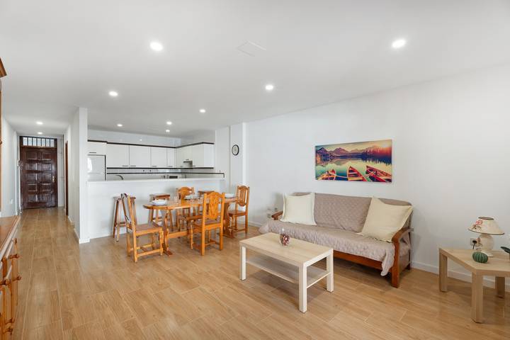 Gîte pour 3 personnes, avec balcon, adapté aux familles à Los Cristianos - 2