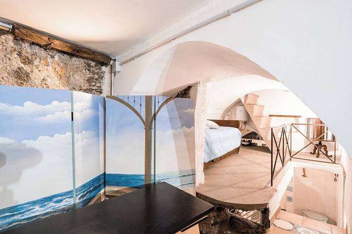 Villa just minutes from the magnificent landscapes of the Amalfi Coast in Furore, Sorrento Coast