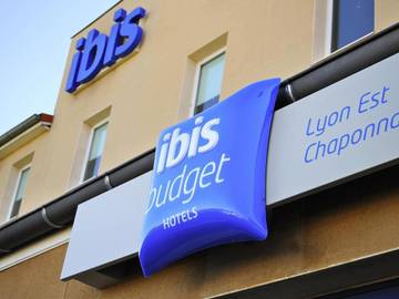 Hôtel pour 3 personnes, avec jardin et terrasse à Chaponnay