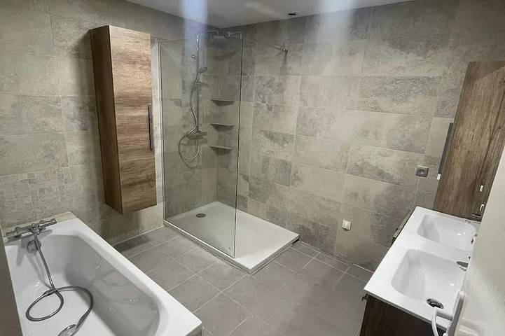 Comfortable family home in the mountains, near lake and resorts in La Rochette, Nationalpark Écrins