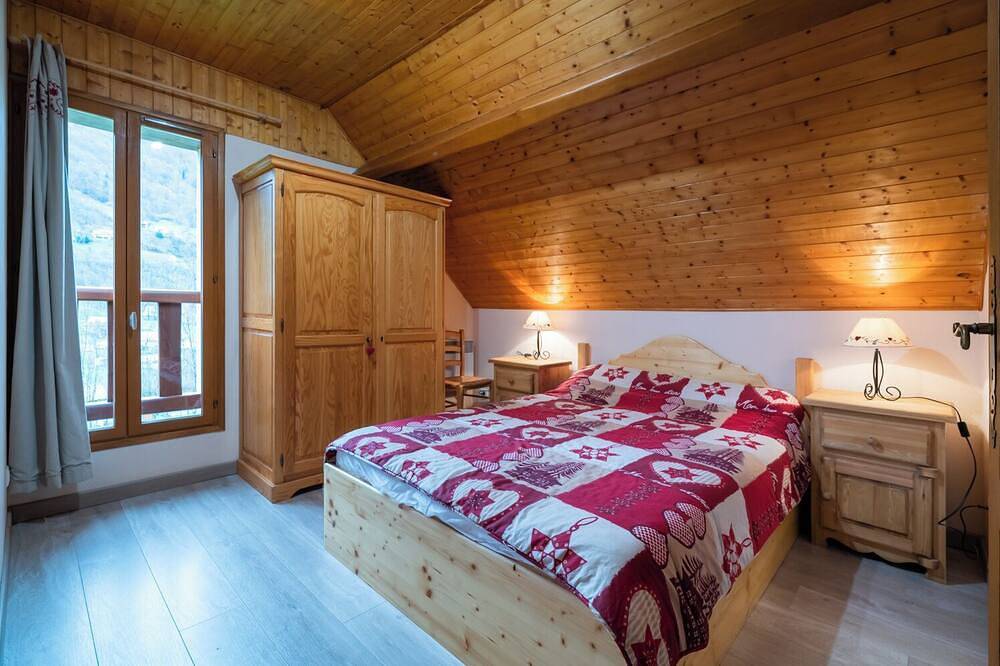 Gîte  le Petit Ours Brun  1à 6 pers, spa et sauna à  cauterets in Cauterets, Parc national des Pyrénées