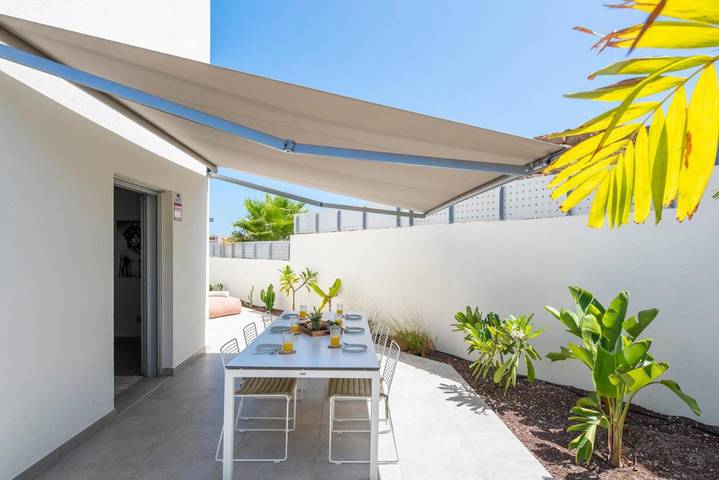 Location de vacances pour 7 personnes, avec terrasse ainsi que bassin pour enfant et piscine dans Los Martínez - 3