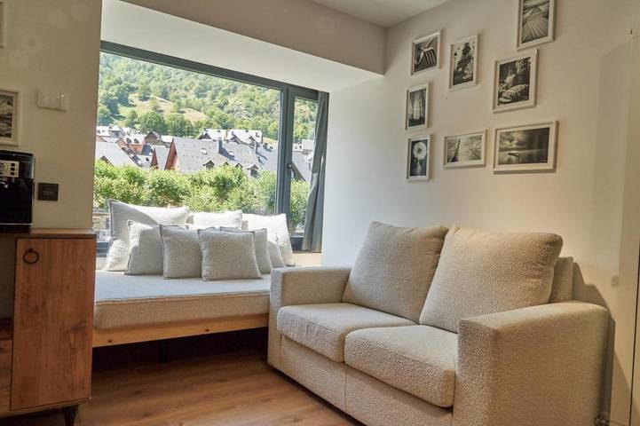 Gîte pour 4 personnes, avec terrasse à Bossòst - 3