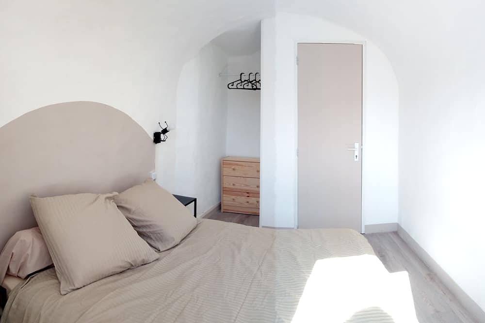 Entire apartment, Un Appartement Tout en Voutes et en Charme a Deux pas de la Riviere in Saint-Laurent-le-Minier, Le Vigan region