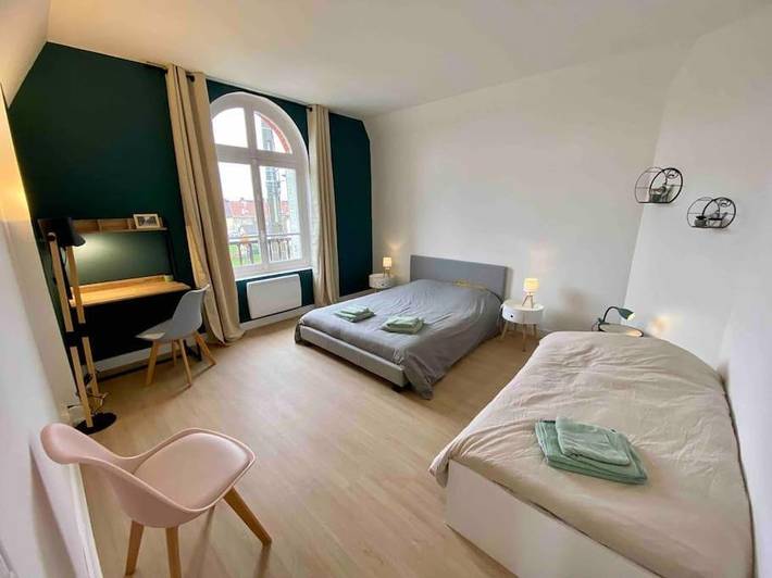 Location de vacances pour 10 personnes, avec jardin, animaux acceptés à Saint-Florentin - 4