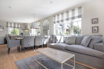 Ferienhaus für 7 Personen, mit Terrasse und Sauna, mit Haustier in Westerland