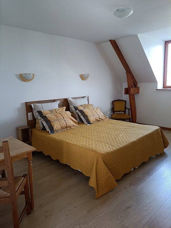 Audienne "Vent des Grèves" - Chambre Jaune in Ardevon, Pontorson