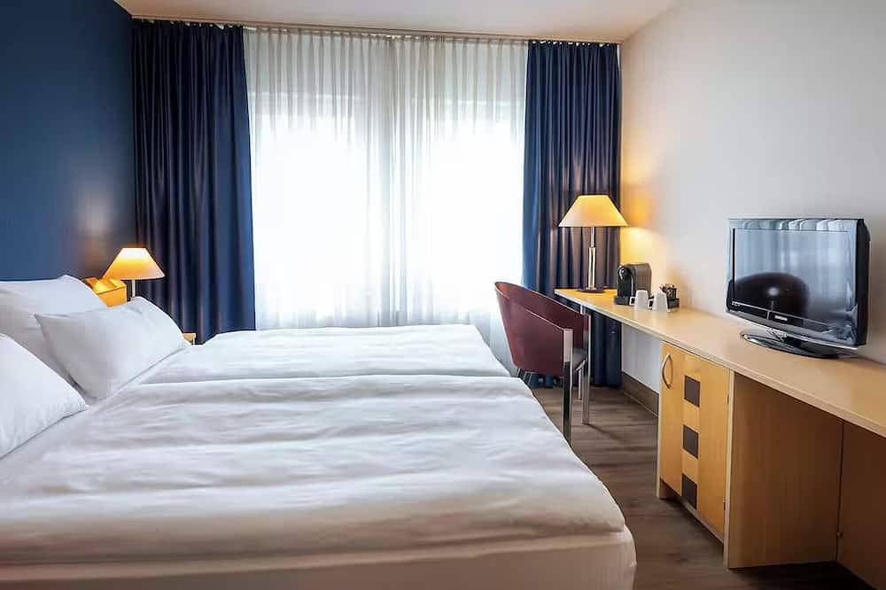 Bright Room w/ Relaxing Décor, Near Elbe Castles – Great for Solo Travelers in Laubegast, Dresden