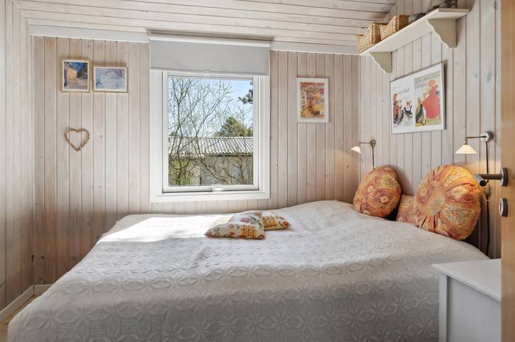 Stunning home in Hals w/ Wifi and 3 Bedrooms in Hou, Aalborg und Umgebung