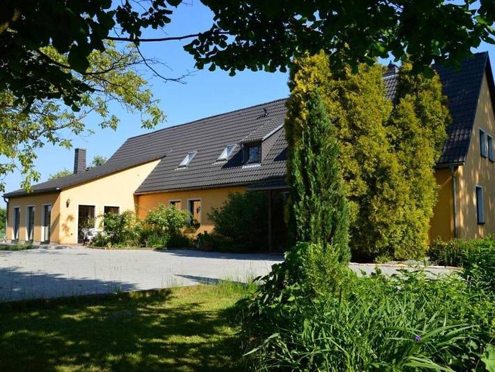 Ferienhaus für 9 Personen, mit Terrasse und Sauna in Lohmen (Sachsen)