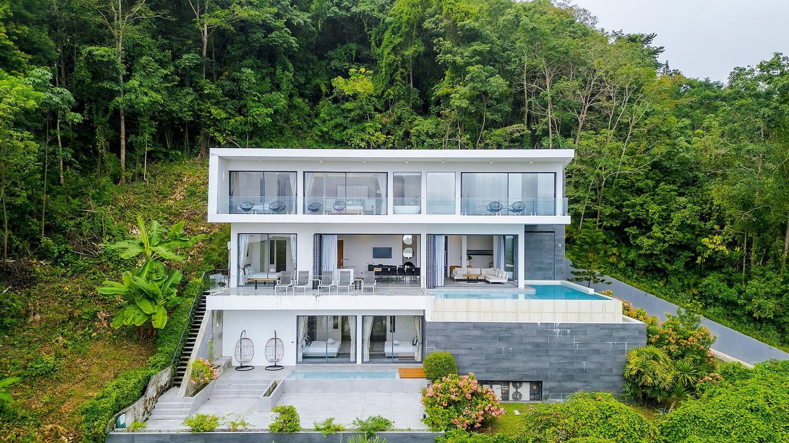 Yamu Hills Panoramic Ocean View 6 Bed Luxury Vila in Phuket Province
