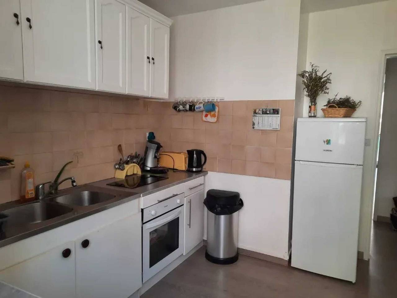 Apartamento entero, Apartamento luminoso en el centro de Digne-les-Bains con balcón. in Digne-les-Bains, Alpes de Alta Provenza