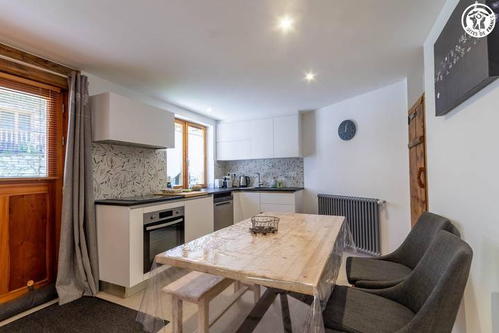 Gîte pour 4 personnes, avec terrasse à Val-d'Isère - 4