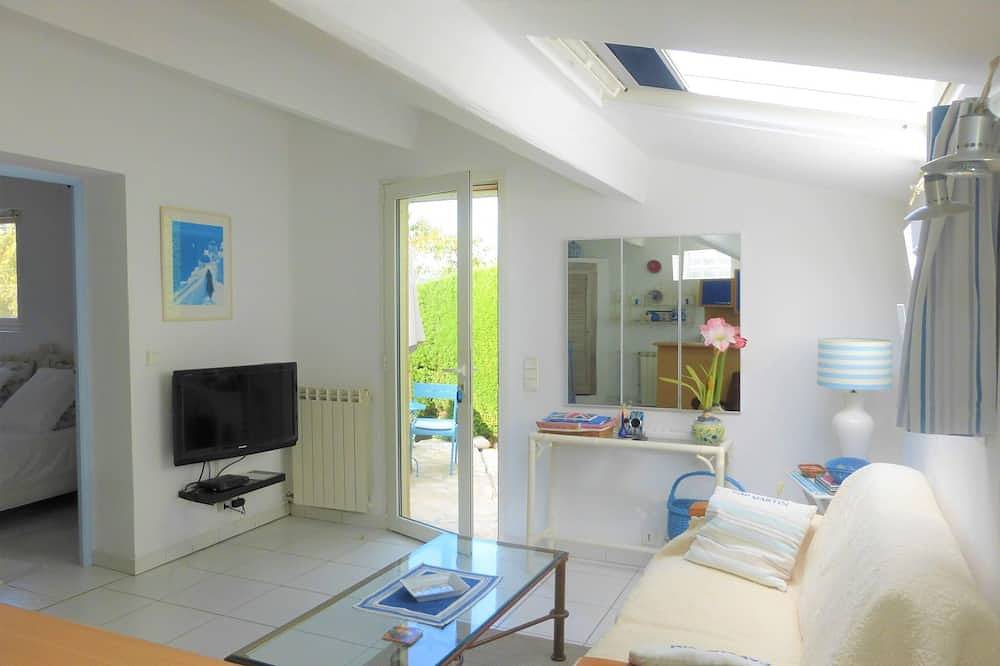Apartment in Pégomas with Private Pool in Pégomas, Cannes region