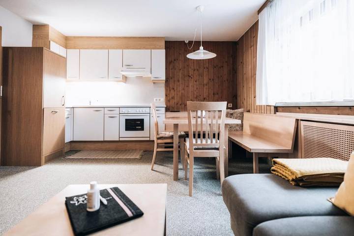 Location de vacances pour 2 personnes, avec vue et jardin à Mellau - 2