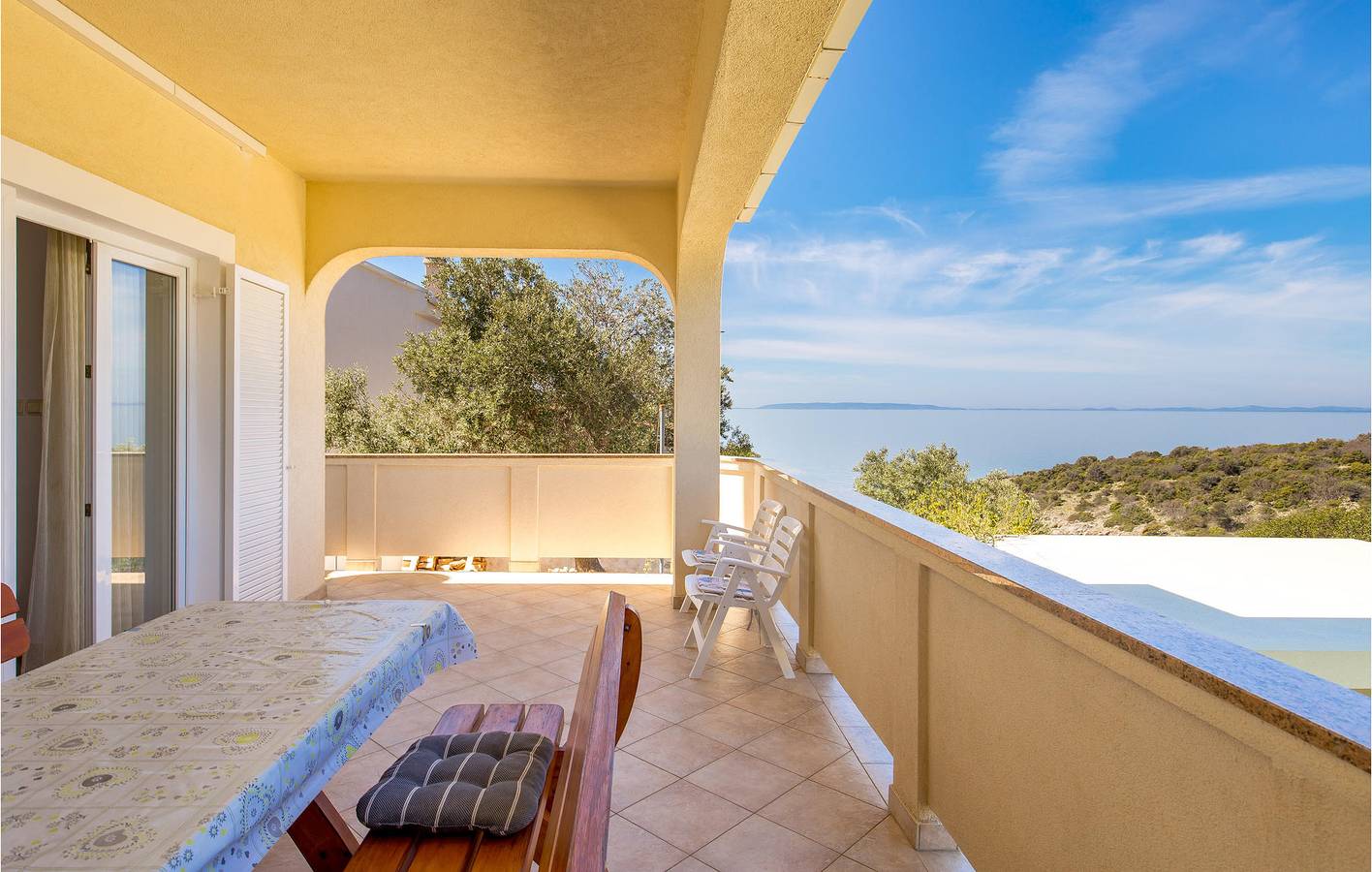 Entire holiday apartment, Holiday apartment for 4 people with terrace in Novalja, Pag Island