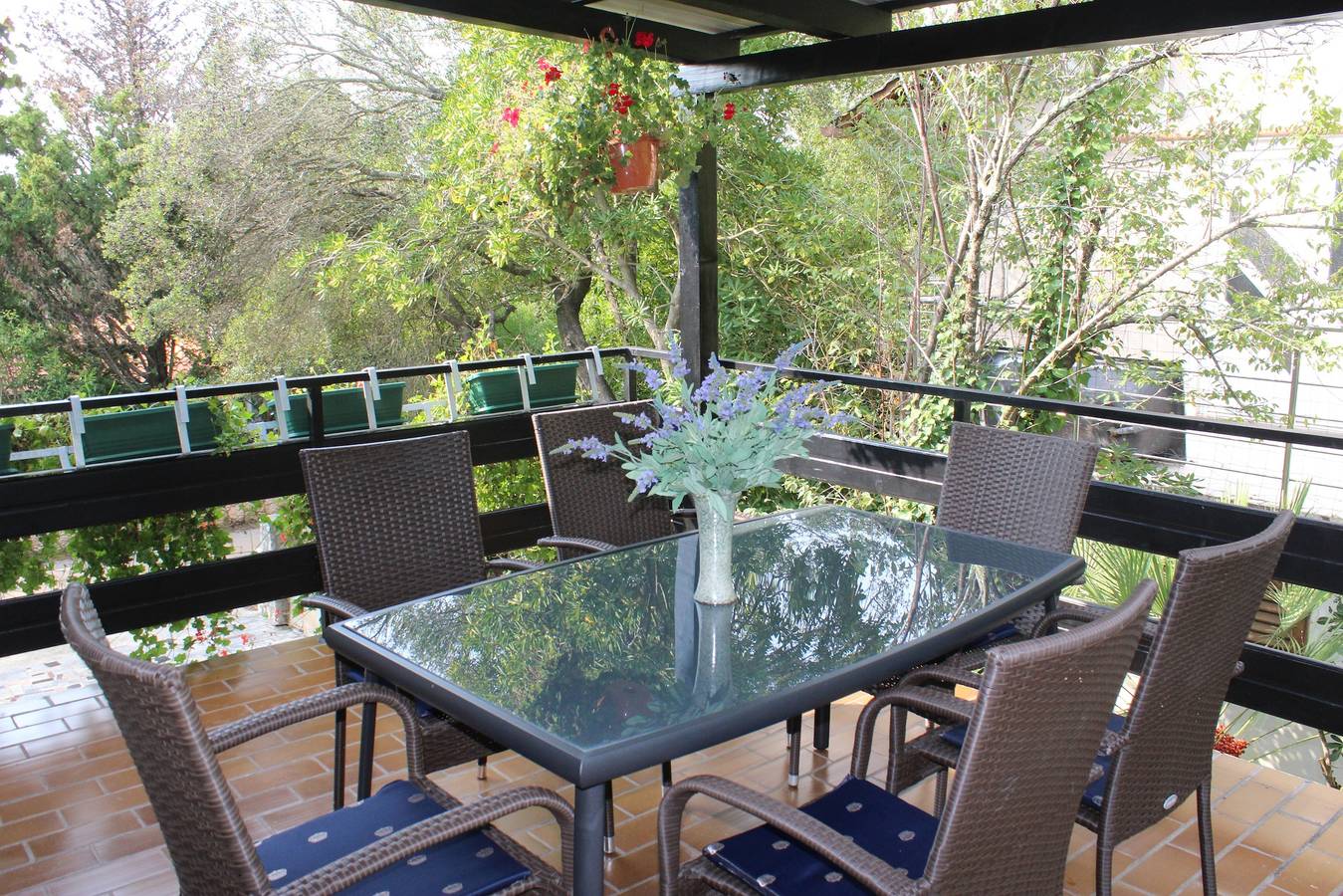 Entire apartment, Two bedroom apartment with terrace Artatore (Lošinj) A-5377-a in Aratore, Kvarn Islands
