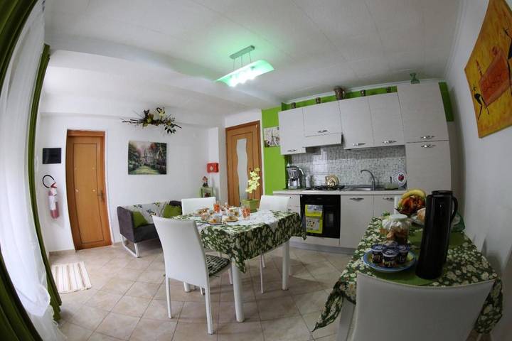 Location de vacances pour 2 personnes, avec terrasse et jardin, adapté aux familles à Caltanissetta - 3