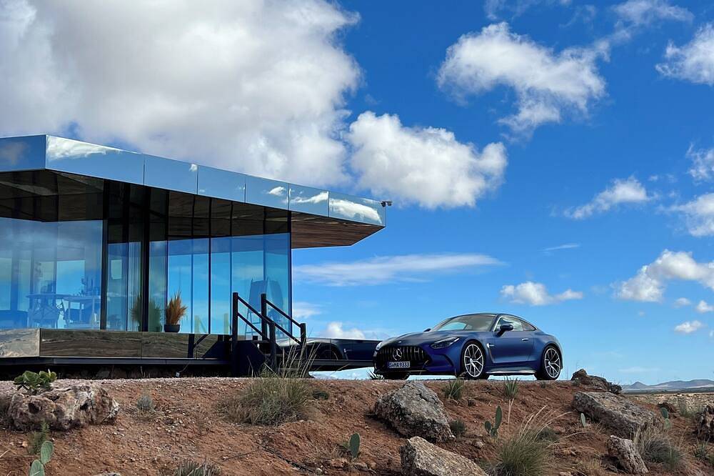 The glass house in the gorafe desert in Gorafe, Géoparc de Grenade