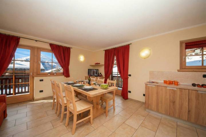 Vakantiewoning voor 5 personen, met Balkon en Kinderzwembad in Livigno