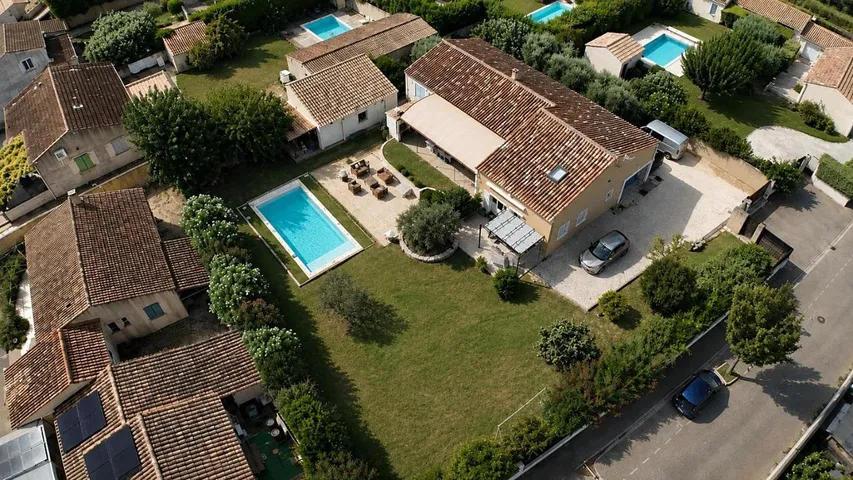 Apartamento de vacaciones para 4 personas, con piscina además de vistas y jardín - 1