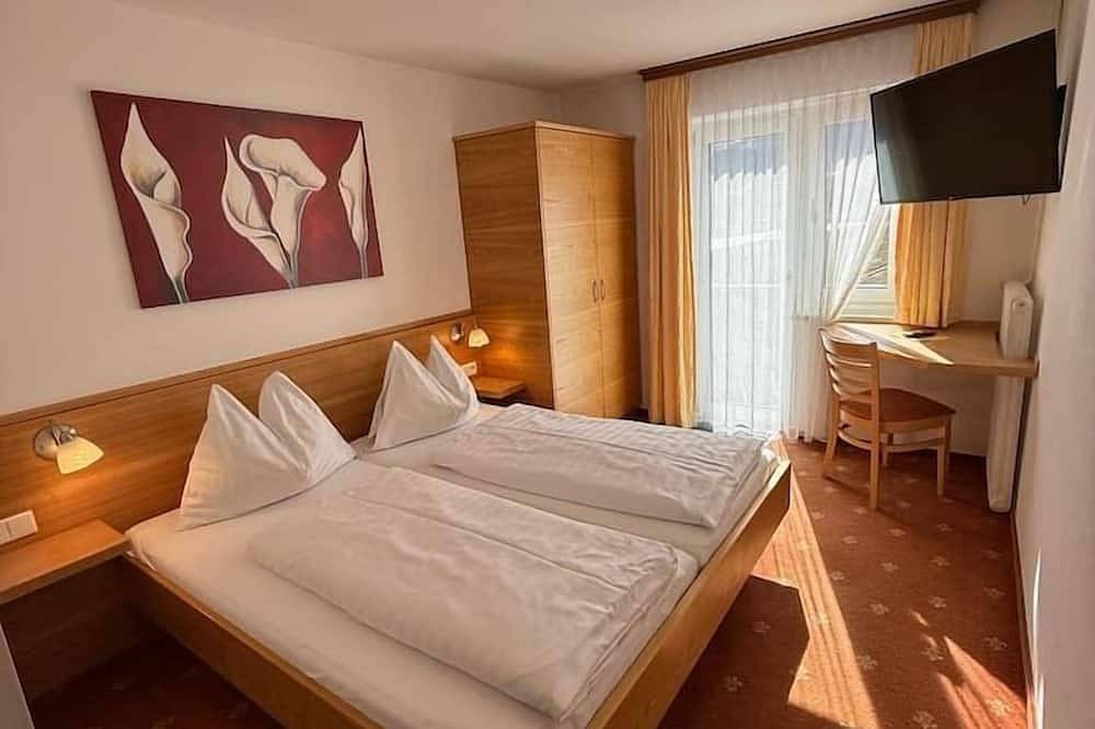 Pension Plattenhof - 7 in Telfs, Innsbruck Land