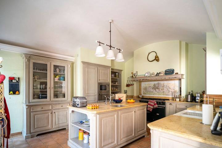 Location de vacances pour 10 personnes, avec terrasse et jardin à Draguignan - 4