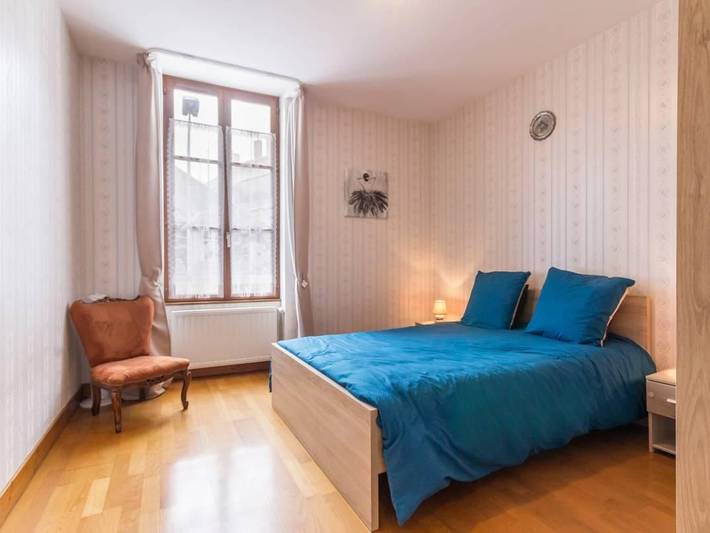 Apartamento entero, Apartamento cómodo cerca de todo, ideal para visitas y actividades in Cosne-Cours-sur-Loire, Valle del Loira