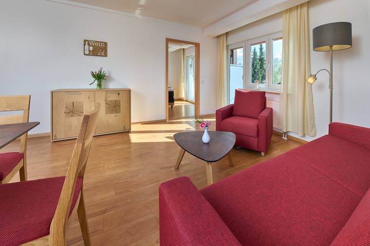 Ganze Ferienwohnung, Thermen Appartements Gabriela, Appartement 50 qm² in Bad Krozingen, Südschwarzwald