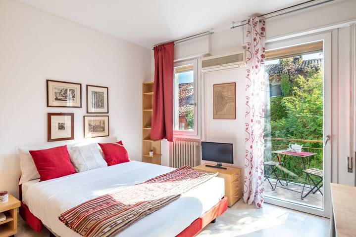 Ganze Wohnung, Ferienwohnung für 2 Personen mit Balkon/Terrasse in Padua, Padua Provinz