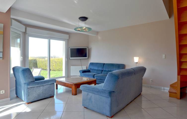 Appartement vue mer avec jardin, WiFi et parking, Courtils 300m in Courtils, Baie du Mont-Saint-Michel