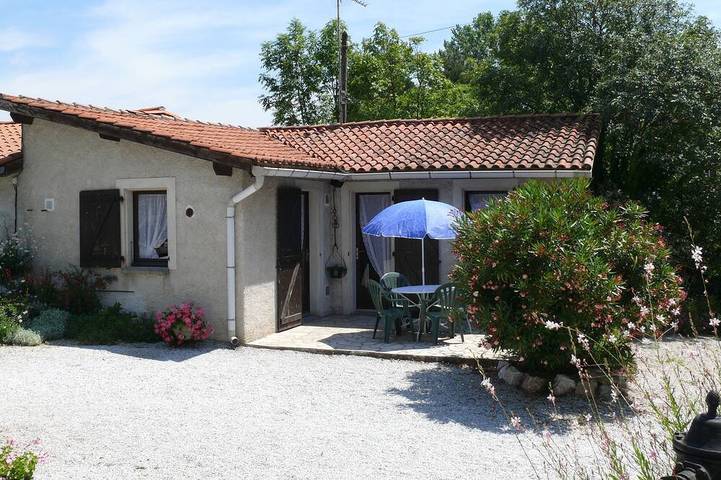 Maison de vacances pour 4 personnes, avec terrasse et piscine - 1