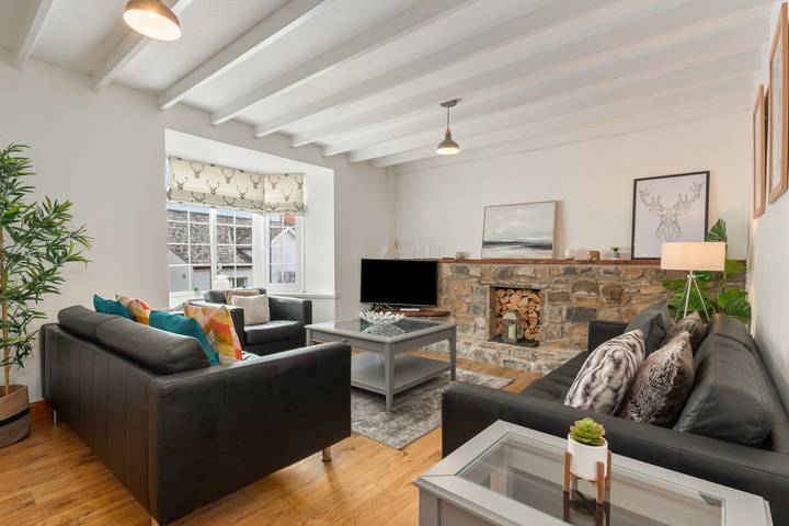 Ivydene Cottage - Stone Throw to Beach, Sea Views in Saundersfoot, Pembrokeshire