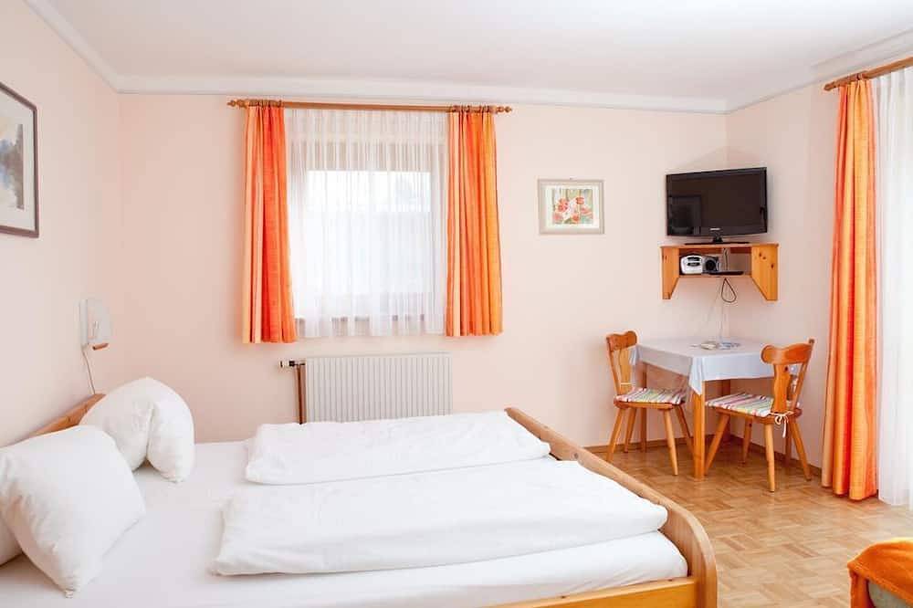 Ganze Wohnung, Doppelzimmer - ab 7 Nächte - Gästehaus Gigler in Bad Waltersdorf, Steirerland
