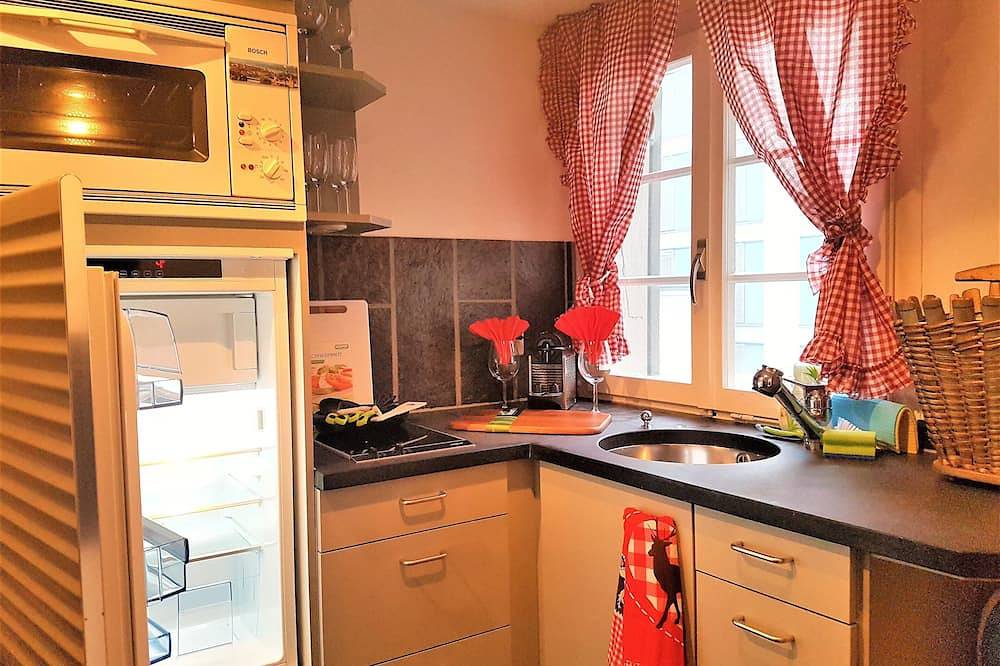Entire apartment, Swiss Chalet style studio - top located in Zurich, Zurich district