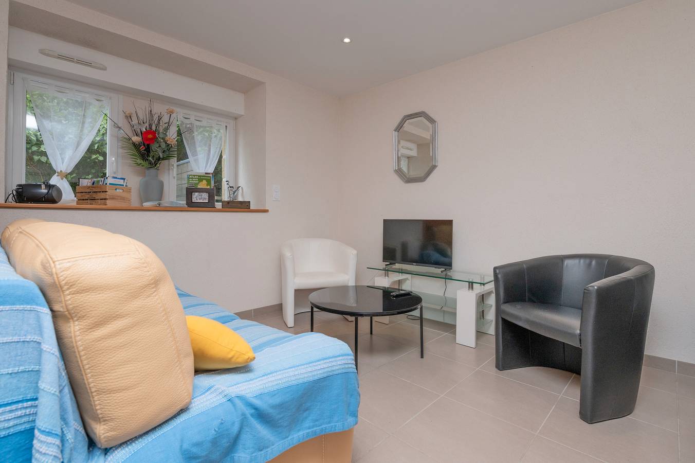 Petite maison "Le Cocon" avec terrasse privée, jardin partagé et Wi-Fi in Crach, Côte des Mégalithes