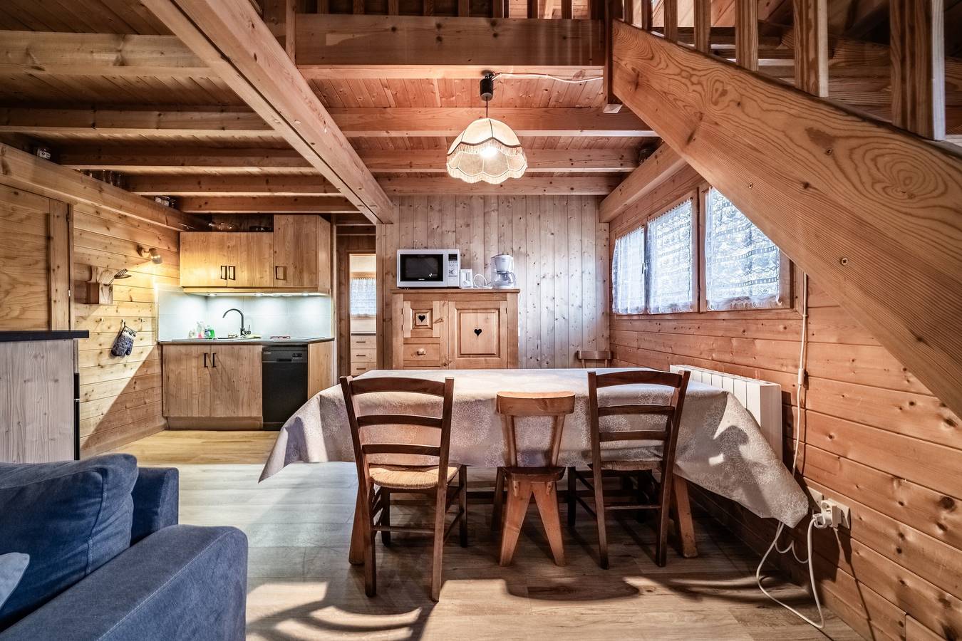 Chalet „4p Confort – Les Trolles“: Bergblick, private Terrasse und Wlan in Verchaix, Region Bonneville