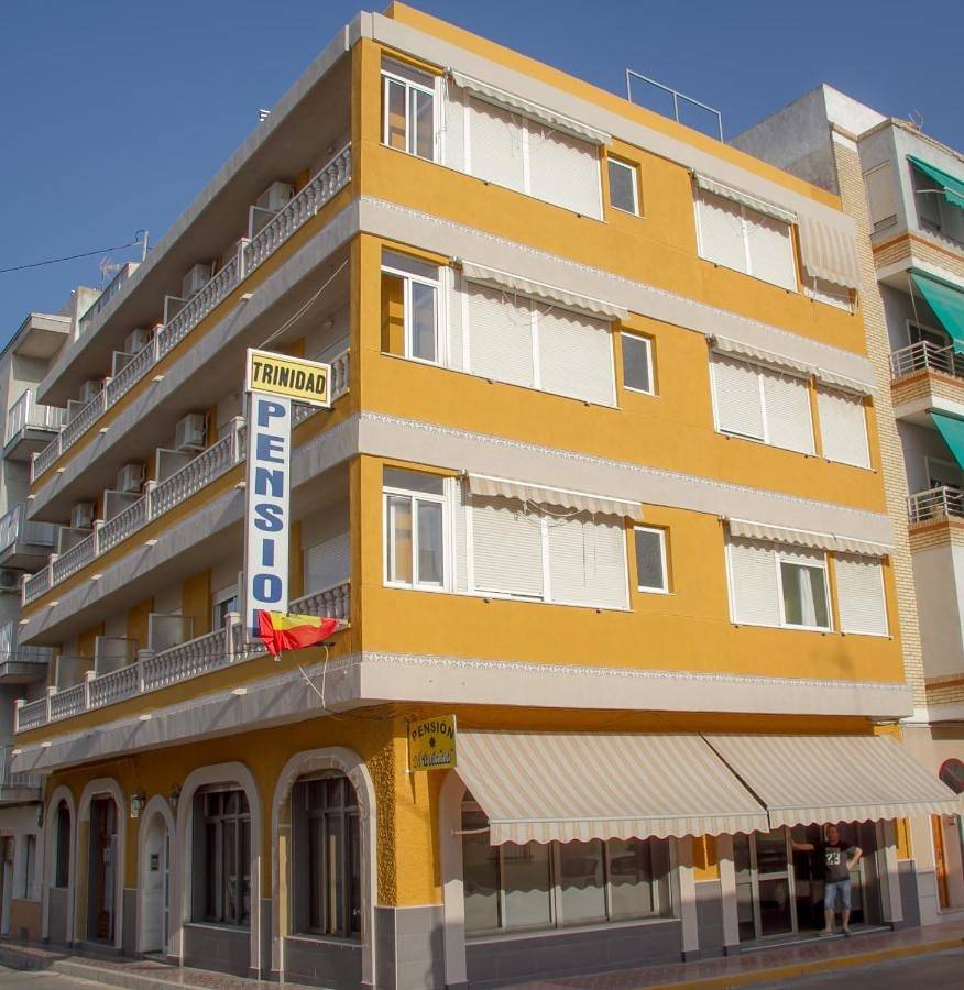 Pensión Trinidad in Playa Moncayo, Guardamar del Segura