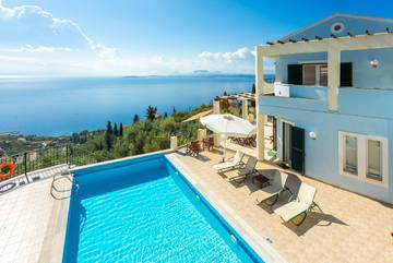Villa for 10 People in Corfu, Greece, Photo 2