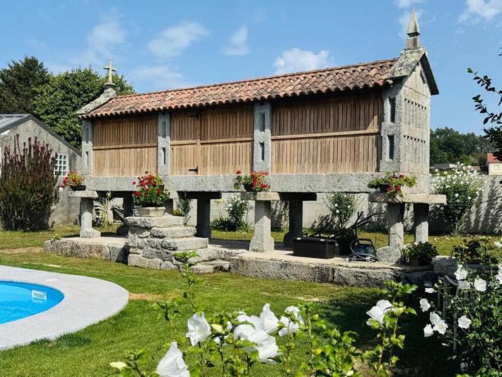 Chalet para 8 personas, con jardín y terraza además de piscina y vistas en Salnés - 4