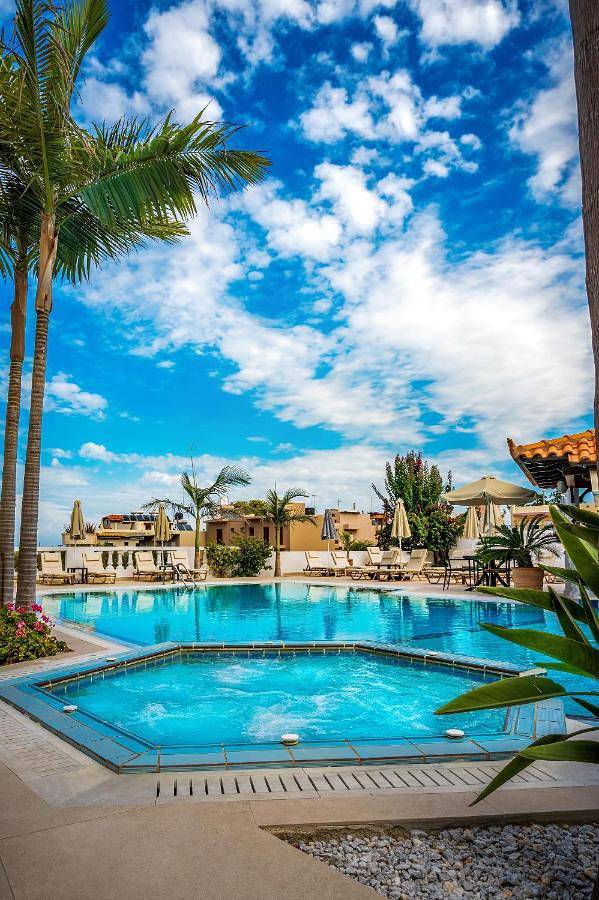 Chambre d’hôte pour 2 personnes, avec vue et jardin ainsi que piscine et terrasse à Chersónissos - 2