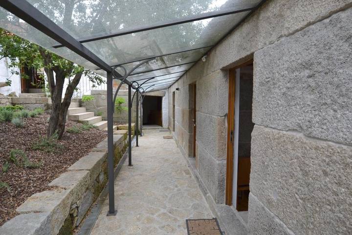 Maison de campagne pour 6 personnes, avec jardin ainsi que piscine et vue, animaux acceptés dans Alpendurada - 3