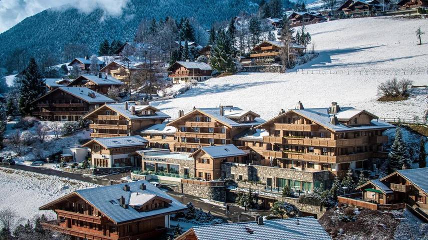 Hôtel pour 2 personnes, avec piscine ainsi que terrasse et sauna à Rougemont - 2