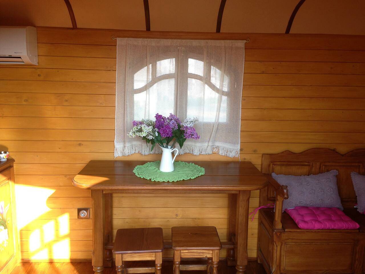 Gemütliches Bungalow in Saintes-Maries-de-la-Mer mit Pool in Saintes-Maries-de-la-Mer, Arles und Umgebung